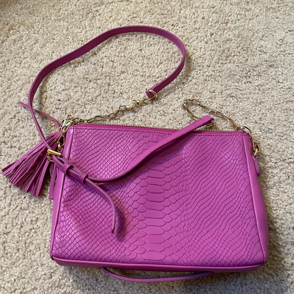 EUC Gigi New York fuscia crossbody/clutch